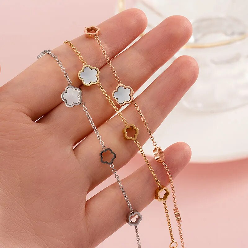 Luxury High Quality Stainless Steel Van Shaped Flower Chain, Bracelet, Earrings