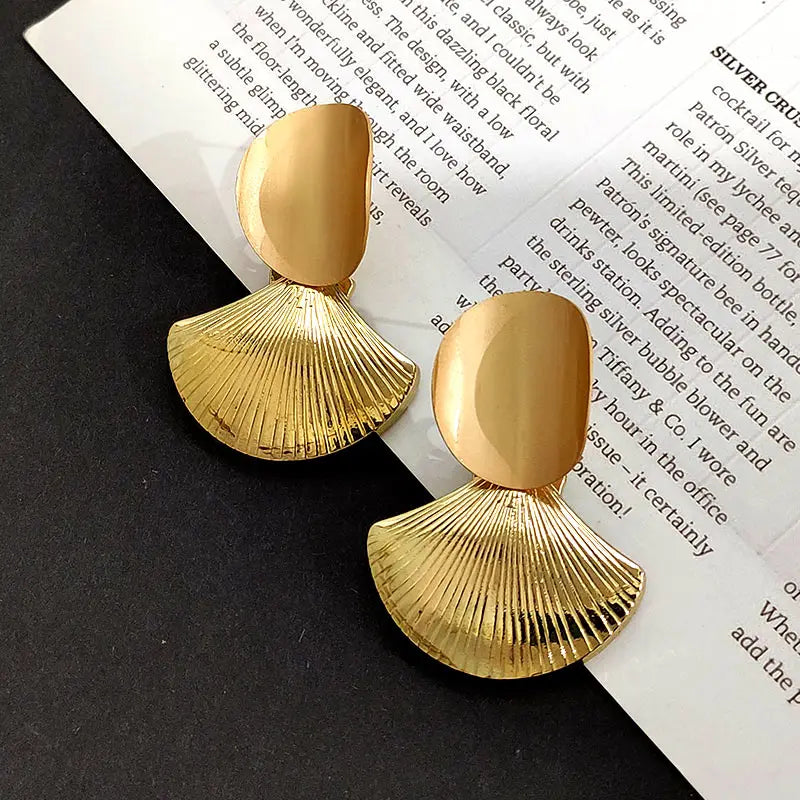 Trendy Shell Starfish Drop lasting quality Gold Color Statement Earrings