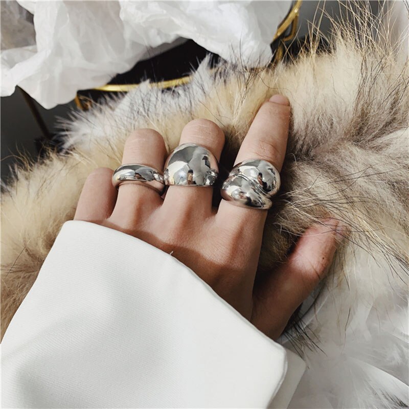 Elegant French Gold Geometric Finger Rings