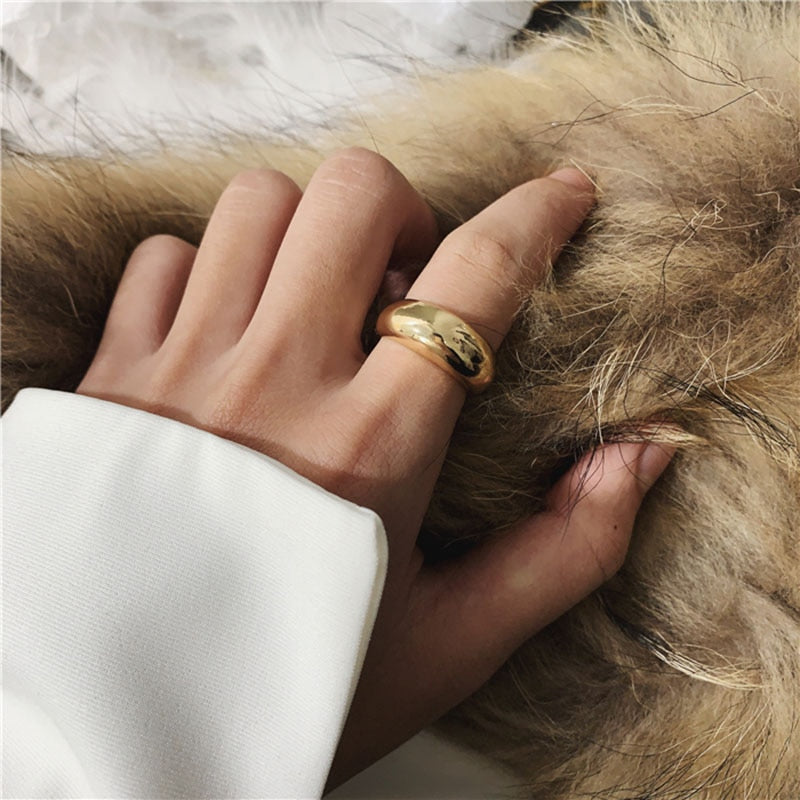 Elegant French Gold Geometric Finger Rings