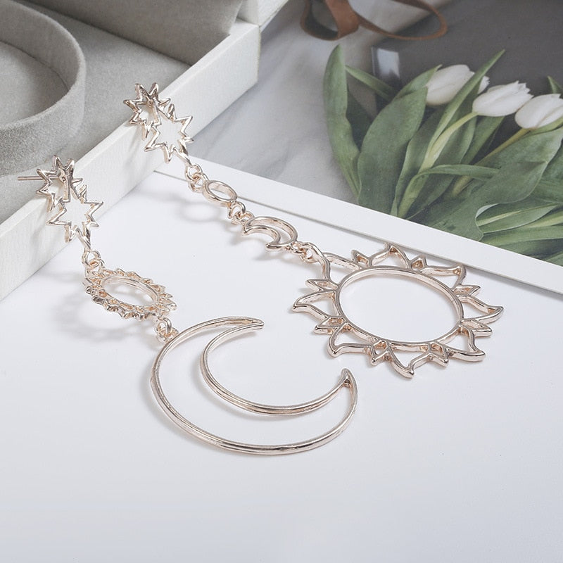 Sun and Moon Asymmetric Exaggeration Earrings