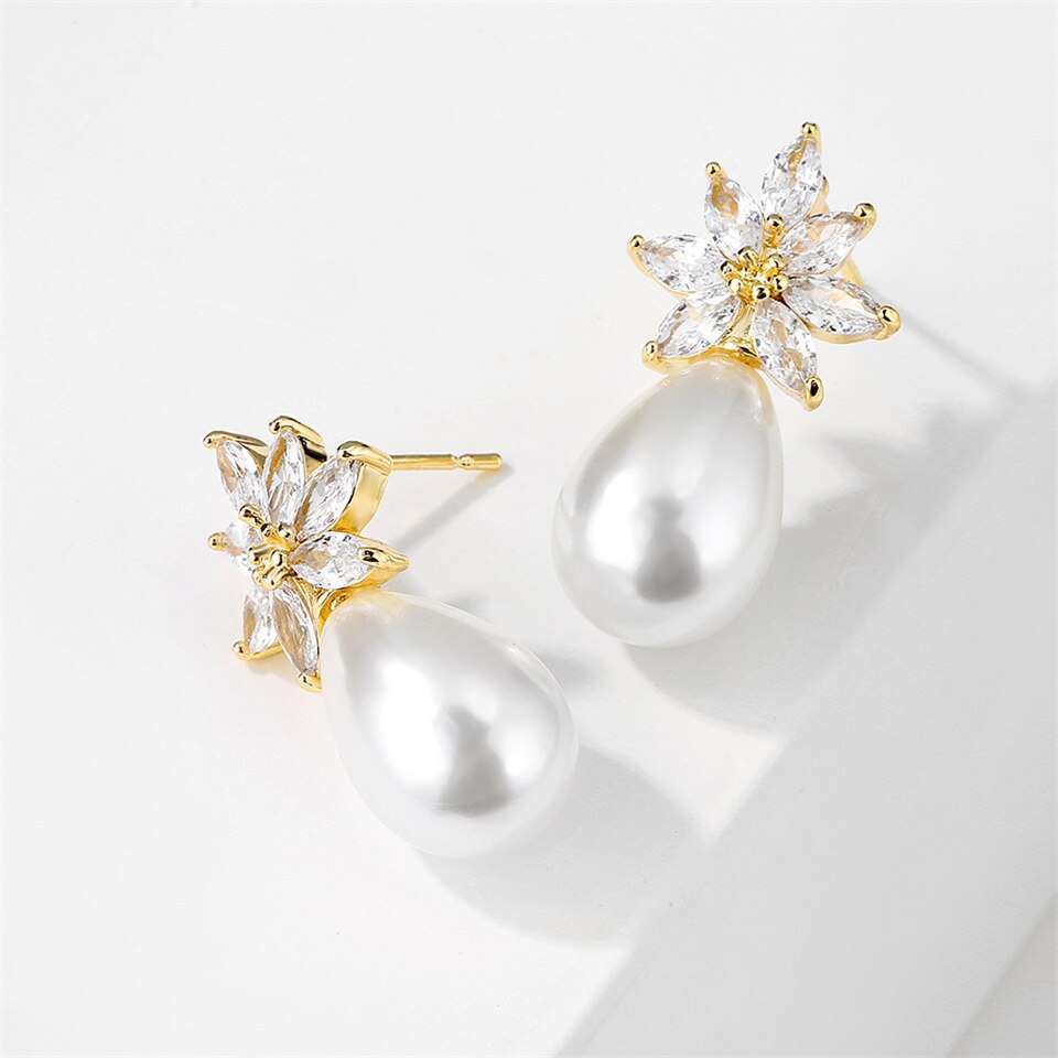 Luxury Pearl Stud AAA Cubic Zirconia Leaf Flower Earrings