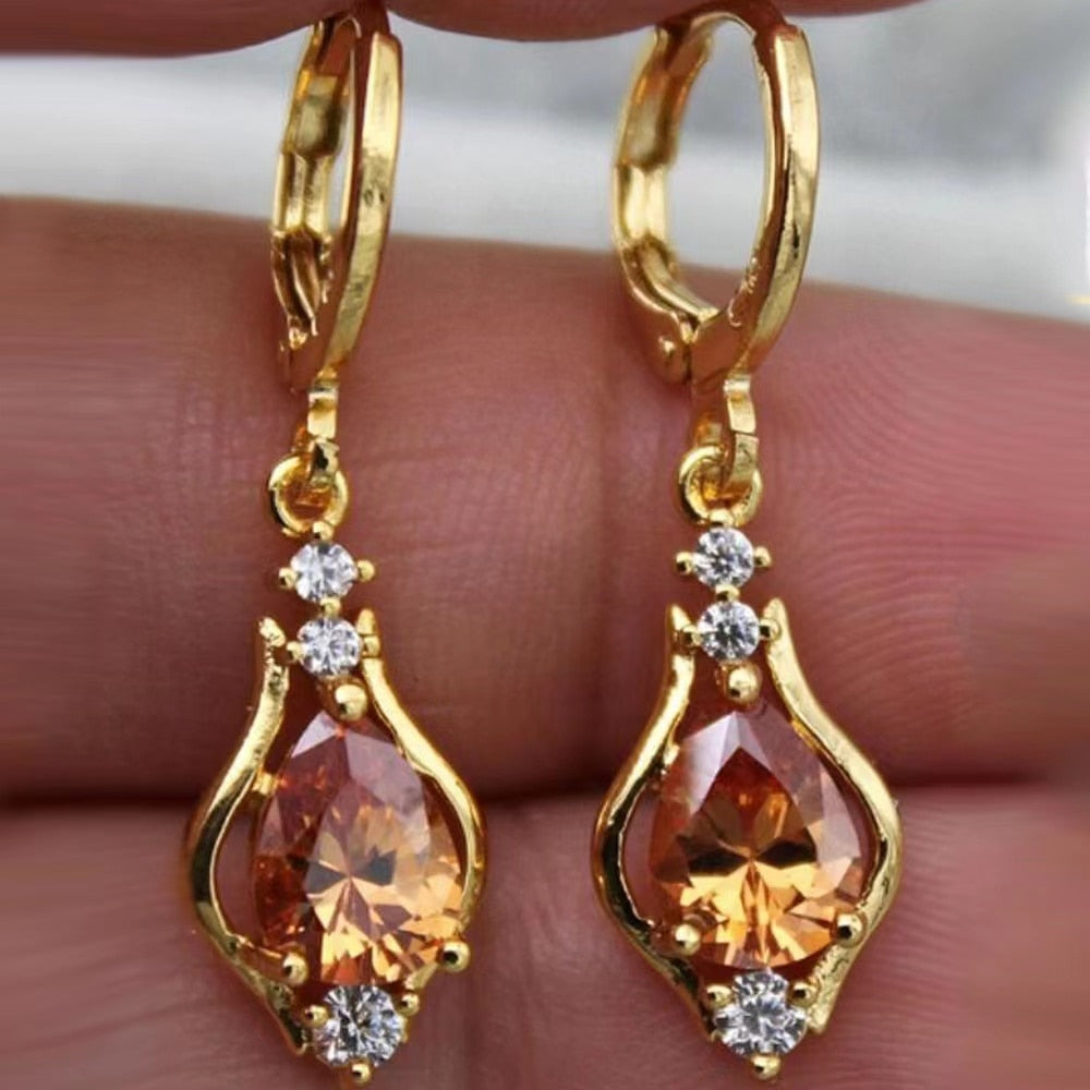 Drop-shaped Natural Gemstones