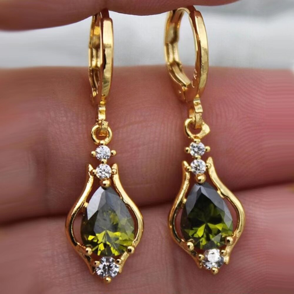 Drop-shaped Natural Gemstones