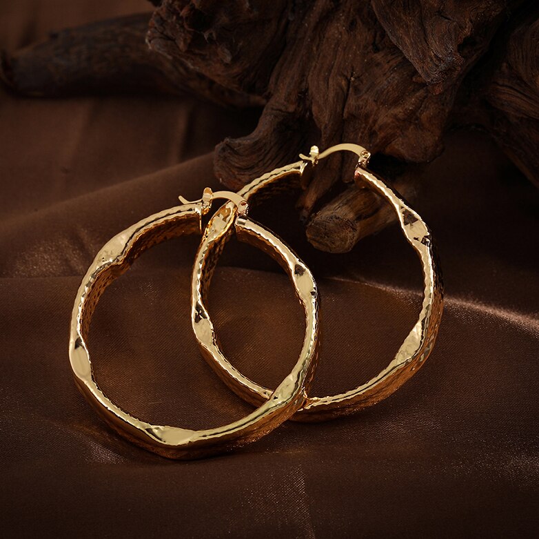 Geometric Hoop Texture Twisted Chunky Earring