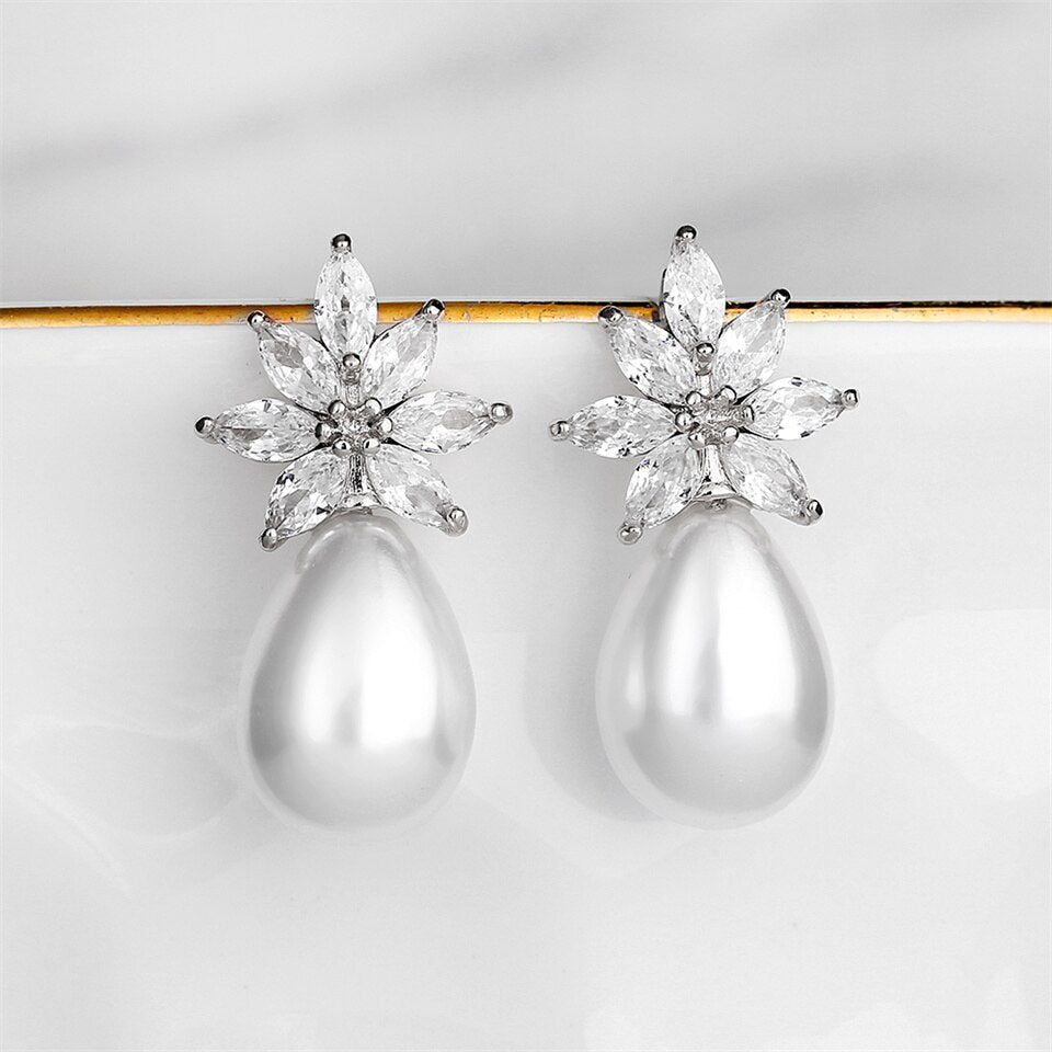 Luxury Pearl Stud AAA Cubic Zirconia Leaf Flower Earrings